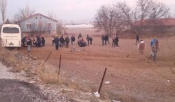 Afyonkarahisar’da feci kaza… Öğrenci servis aracı ile kamyonet çarpıştı: Çok sayıda yaralı var!