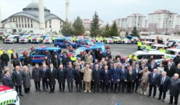 Ağrı’da emniyet ve jandarma teşkilatına teslim edilen 85 araç hizmete girdi