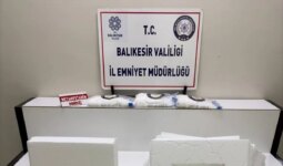 Balıkesir’de inşaat işçisi kılığında uyuşturucu taşıyan zanlı tutuklandı
