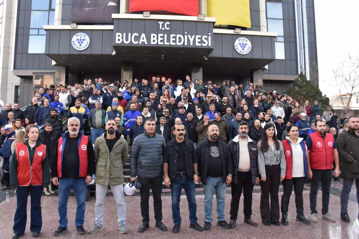 Buca Belediyesi’ndeki yaklaşık 2 bin işçiden iş bırakma eylemi
