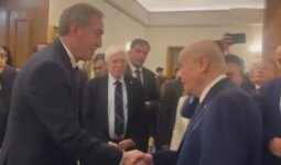 DEM’li Bakırhan’dan kendisini alkışlayan Bahçeli’ye “çay” daveti