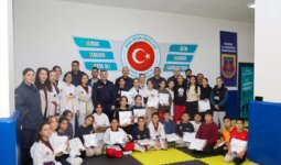 İl Jandarma Komutanı Tuğgeneral Yeşilyurt’tan spor okulu öğrencilerine ziyaret