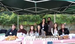 Karadeniz Teknik Üniversitesi’nde Gazze yararına kermes düzenlendi