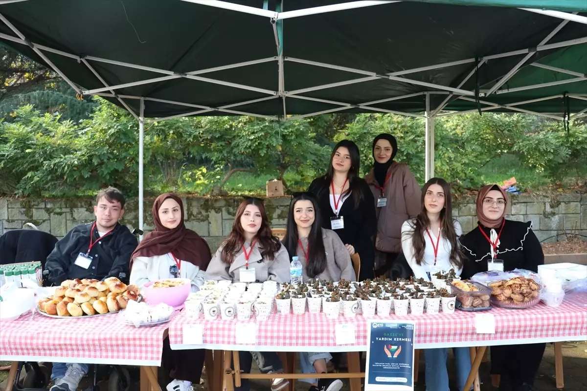 Karadeniz Teknik Üniversitesi’nde Gazze yararına kermes düzenlendi