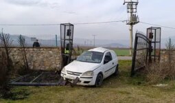 Kaza yapıp bilincini kaybetti: Donmak üzereyken bulundu!