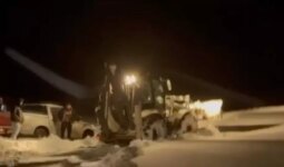 Off-road yaparken dağ yolunda mahsur kalan 4 kişi, 3 saatte kurtarıldı