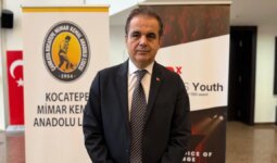 Öğrencilerin öğretmenle alay ettiği okulun müdürü: Okulun böyle anılması hepimizi çok üzdü