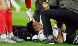 Real Madrid’de deprem! Yıldız futbolcu sezonu kapattı gibi