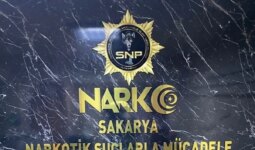 Sakarya’da düzenlenen uyuşturucu operasyonunda 2 zanlı yakalandı