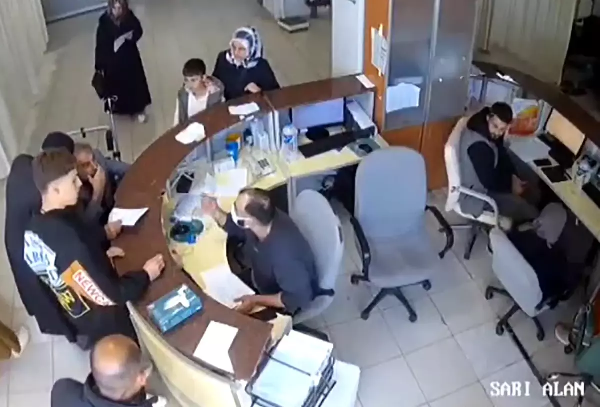 KOAH hastasına hakaret iddiası nedeniyle disiplin cezası alan doktor, istifa etti